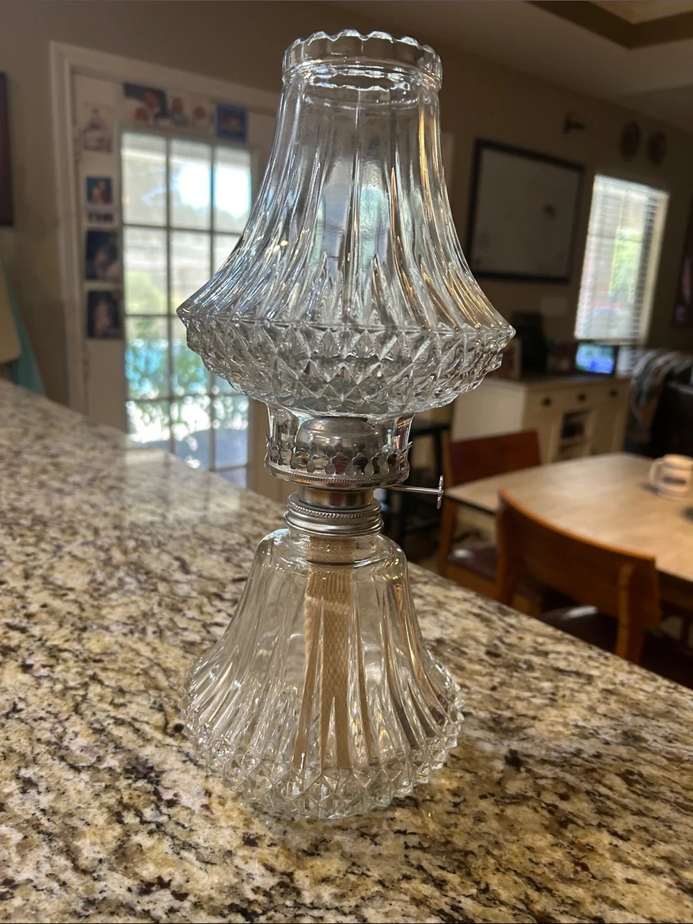 Clear Glass Vintage-Diamond Cut Style Table Oil Lamp -